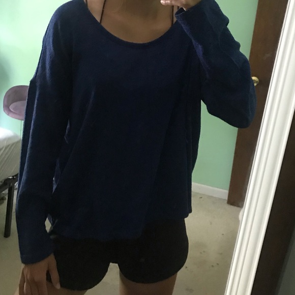 blue sweater - Picture 4 of 6